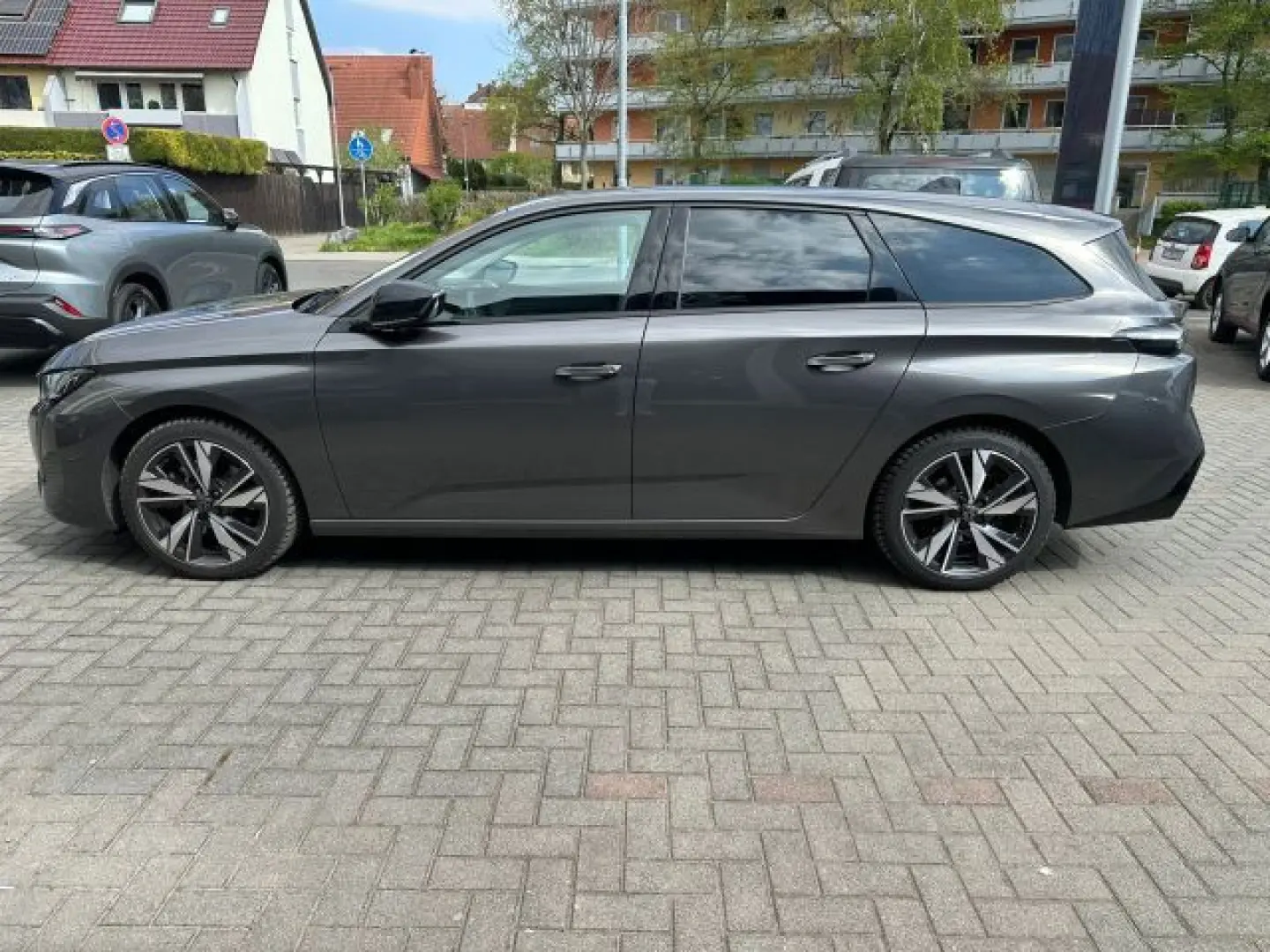 308 SW Allure Pack BlueHDi 130