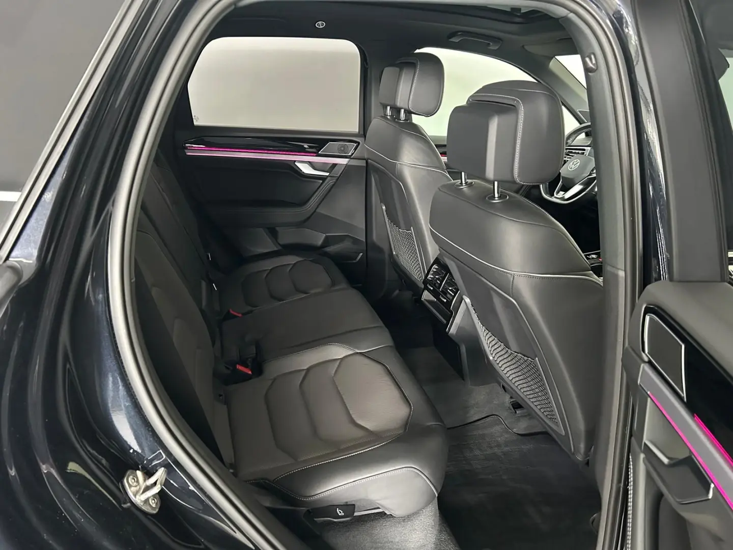 Touareg R Line+BLACK*360°*ViCo*PANO*AHK*IQ.LIGHT