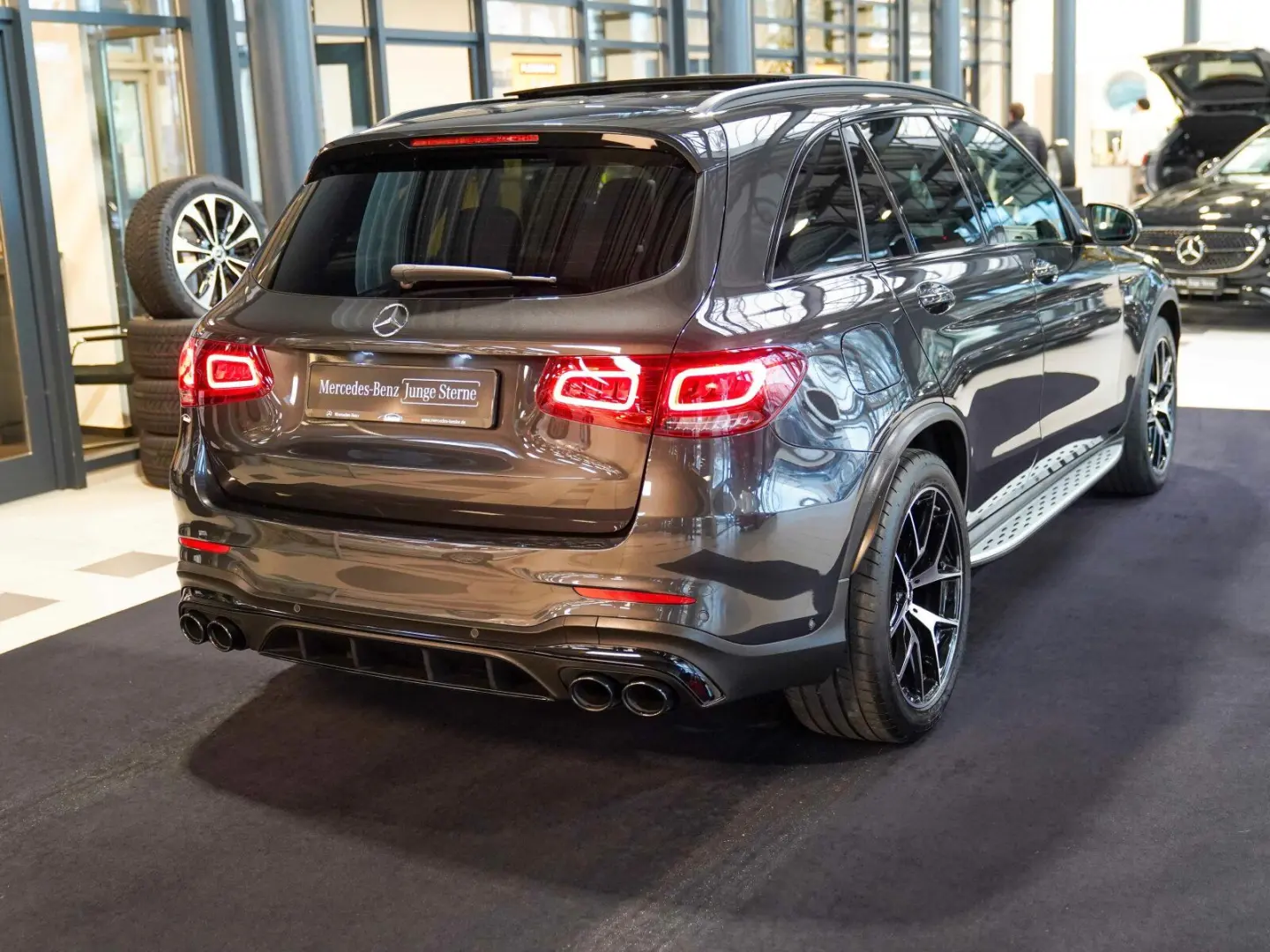 GLC 43 AMG 4M Night Pano DISTRONIC Sonnenrollos