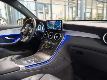 GLC 43 AMG 4M Night Pano DISTRONIC Sonnenrollos