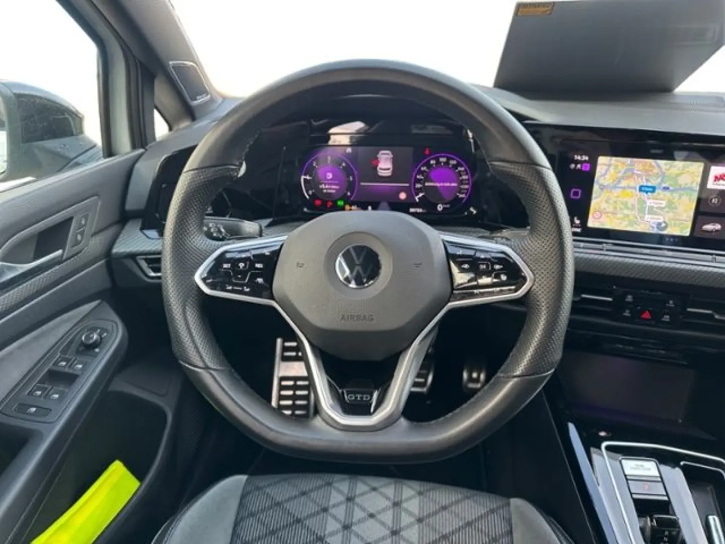 Golf VIII R-Line 2.0 TDI DSG LED IQ Navi ACC
