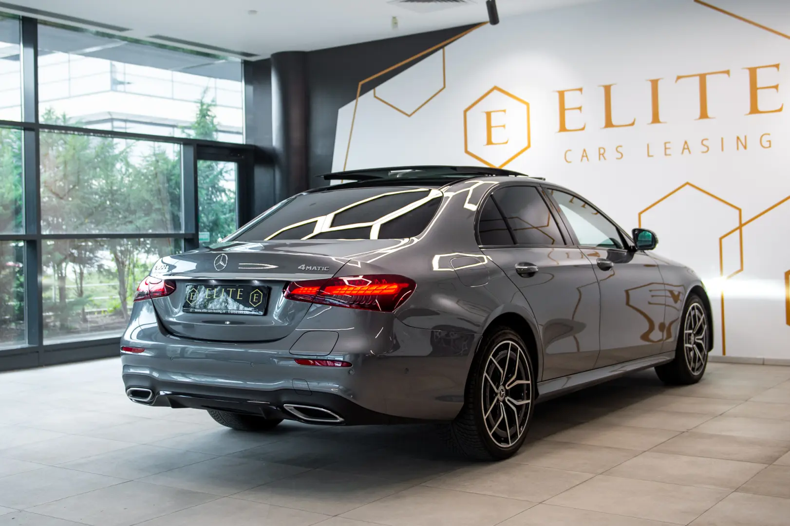 Mercedes-Benz Clasa E 300e 4Matic