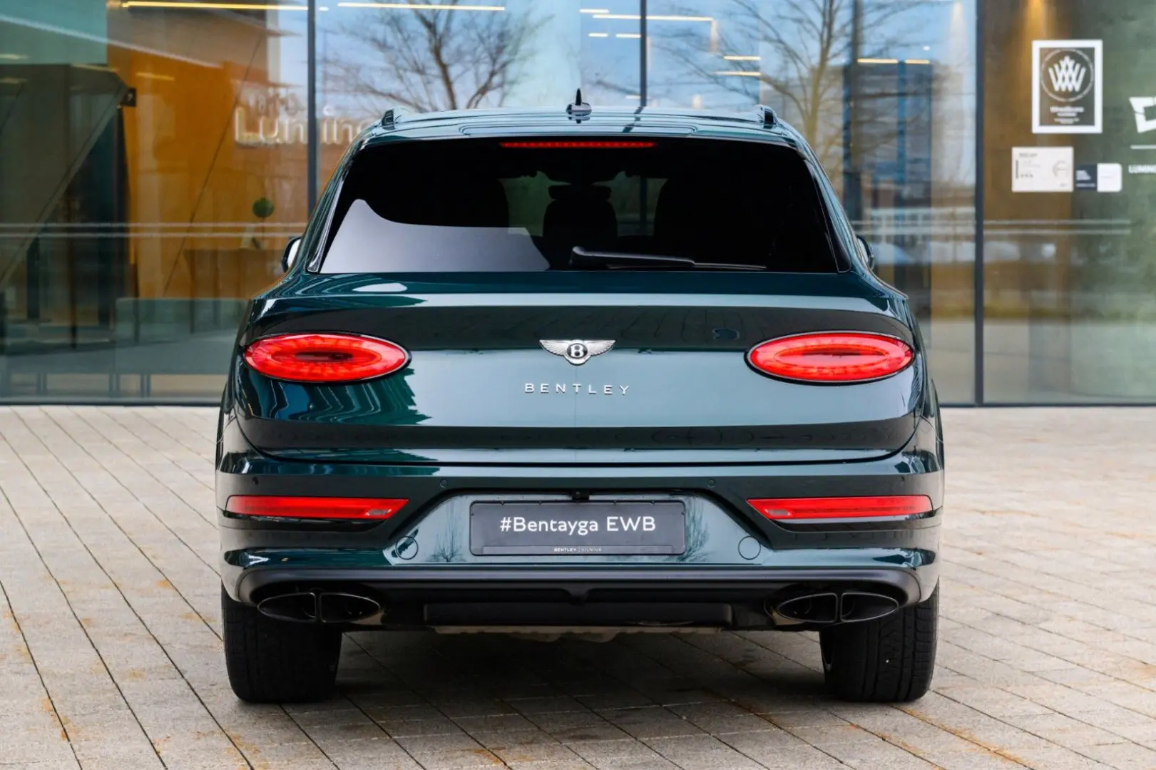 Bentayga 4.0 V8 EWB Mulliner 4WD Autom.