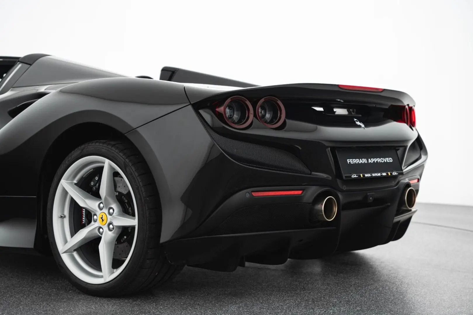 F8 Spider DCT