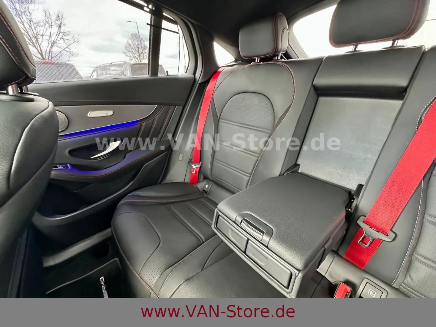 GLC 300d COUPÉ AMG PLUS/AIRMATIC/STDHZG/AHK/DIST