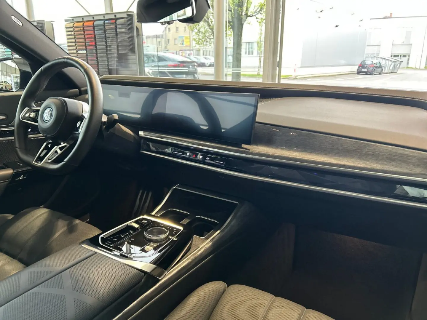 i7 xDrv60 M Sport SkyLo Executive DAProf PAProf