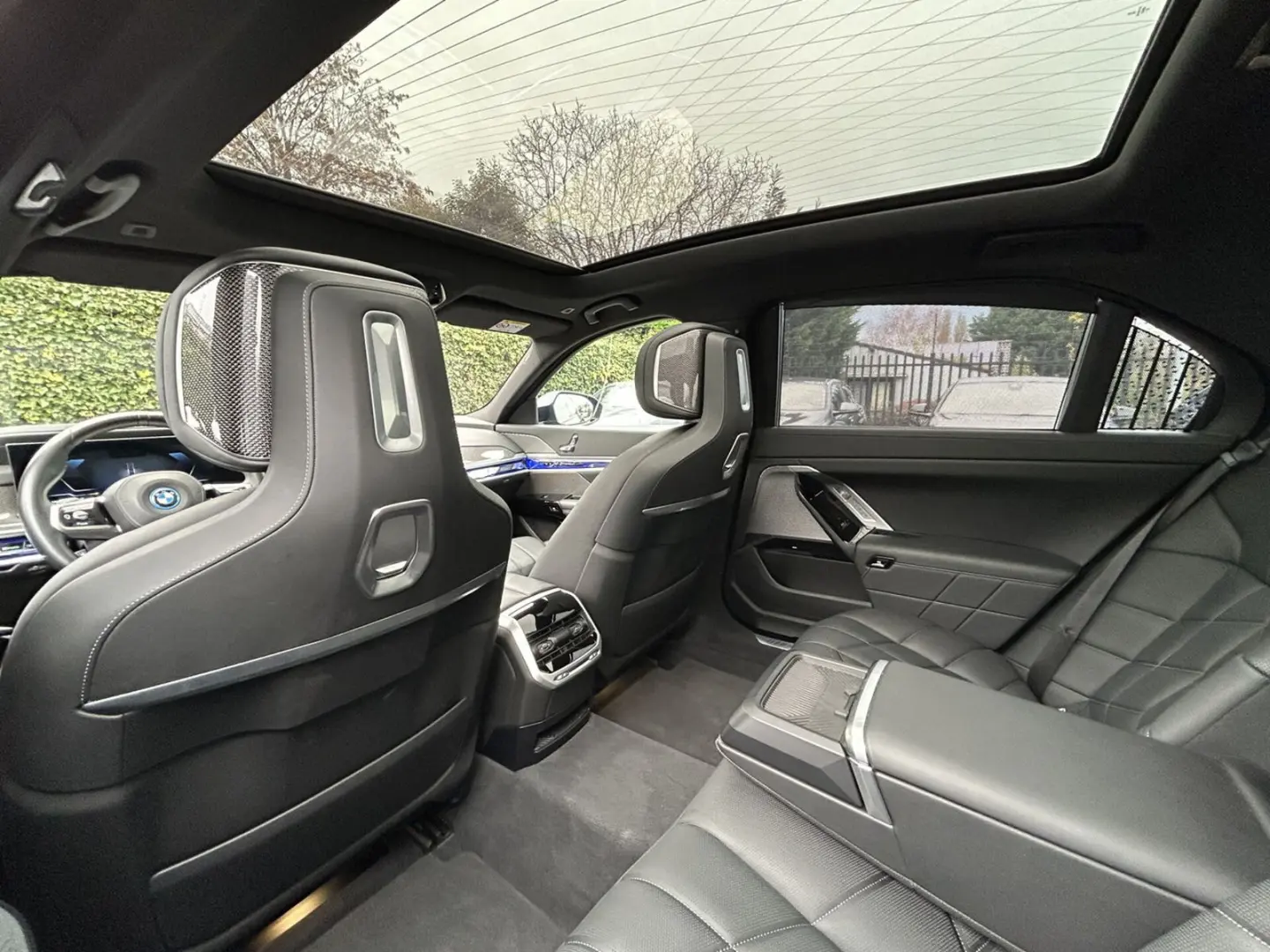 i7 xDrive60