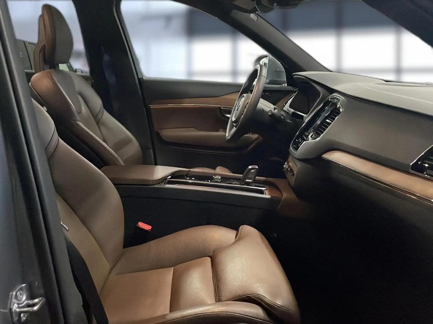 XC 90 Momentum Pro AWD Bluetooth Navi LED Klima