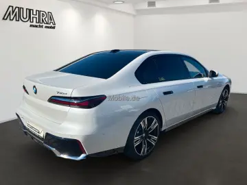 740d xDrive M Sport 21