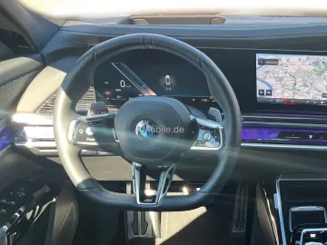 740d xDrive M Sport 21
