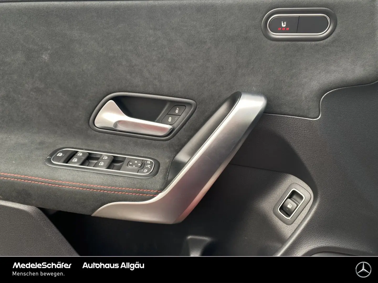 CLA 250 e AMG AHK  Distronic Keyless Ambiente