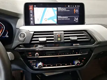 X3 xDrive20d AHK LiveCockpitProf Head-Up PDC