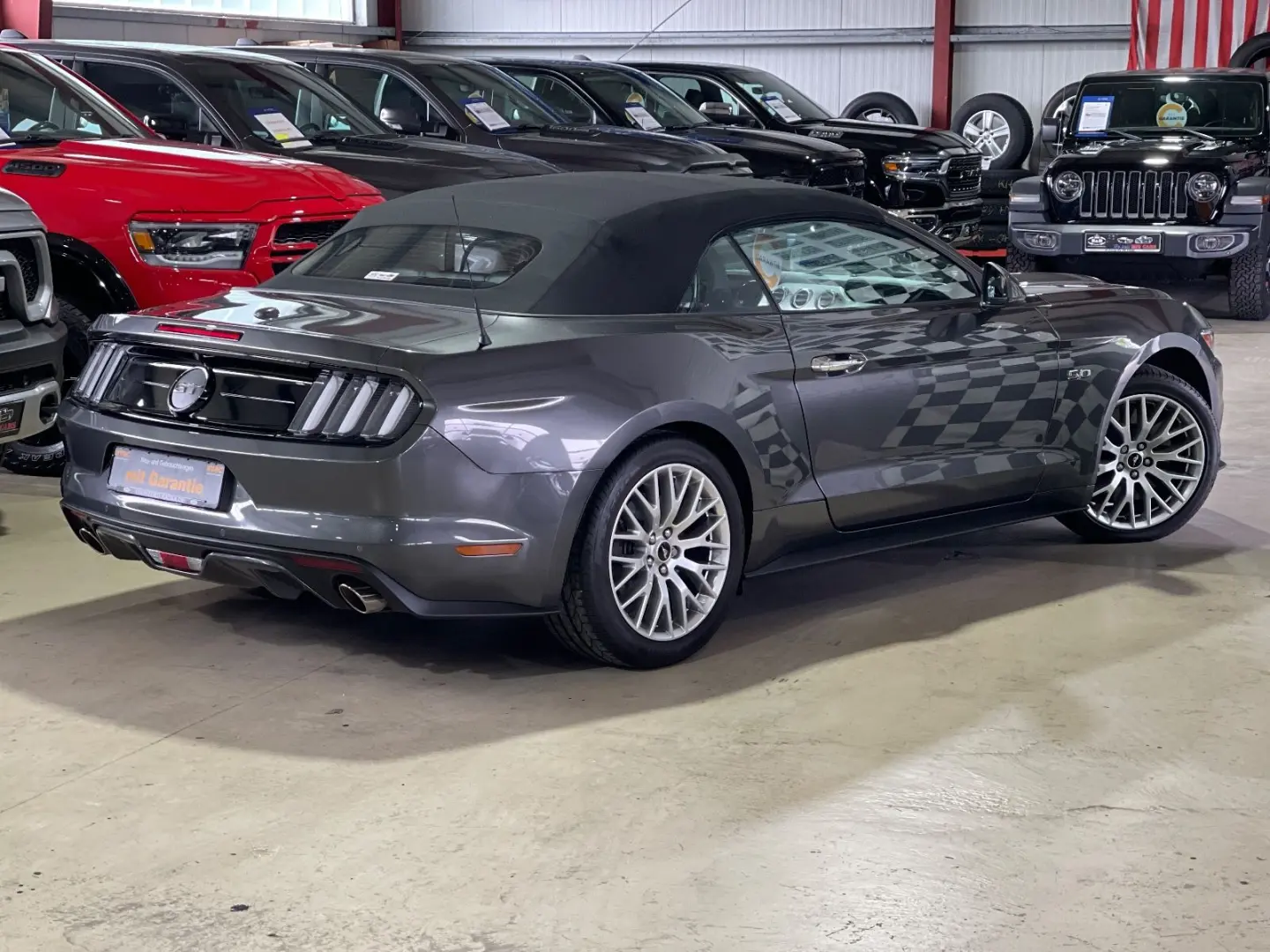 MUSTANG GT CABRIO+ UNFALLFREI+DE-FHZG+SHZ+KAMERA