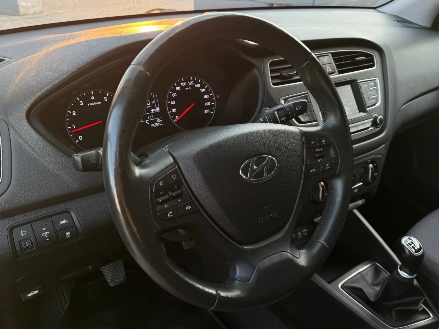 i20 Trend Tempomat Bluetooth PDC LHZ SHZ