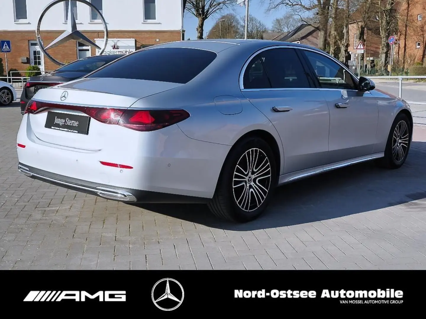 E 220 d 4M Exclusive AHK HUD Distro 360° Kamera