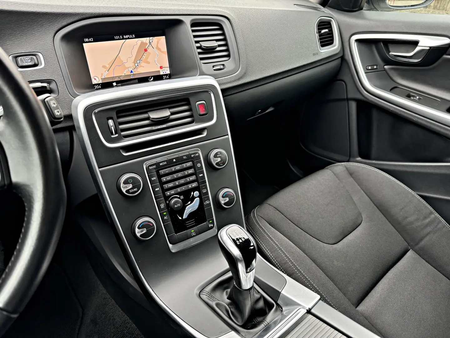 Volvo V60 D2 Momentum