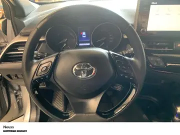C-HR HYBRID FLOW CVT LED KAMERA BT USB ZV