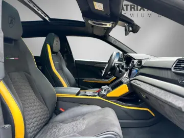 Urus Graphite Capsule l HeadUp heated&cooled 23