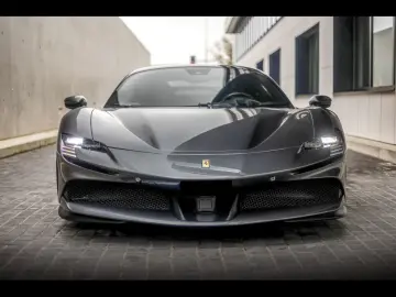 SF90 Stradale STRADALE°LIFT°CARBON°JBL°RACING SI