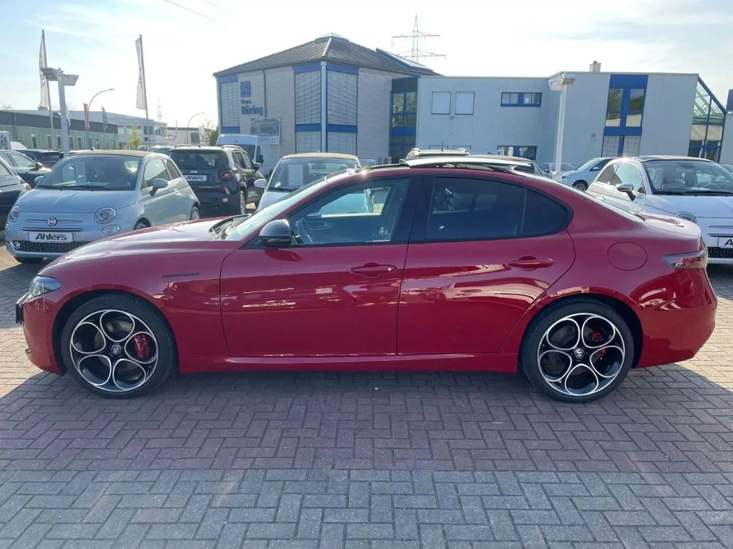 Giulia Competizione+SCHIEBEDACH+HARMAN+LEDER+BRE