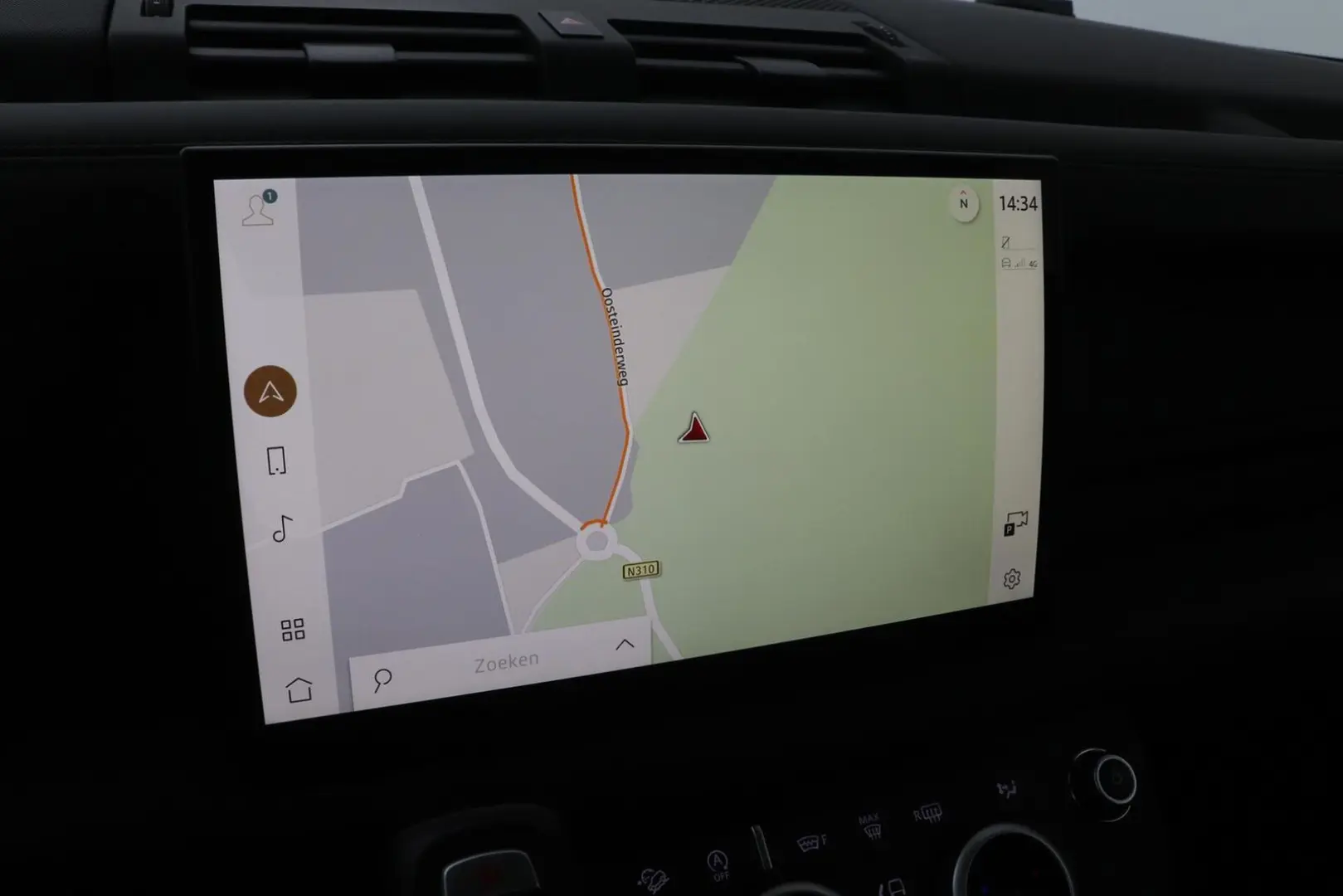 Defender 5.0 P525 110 V8 | COMMERCIAL | luftfede