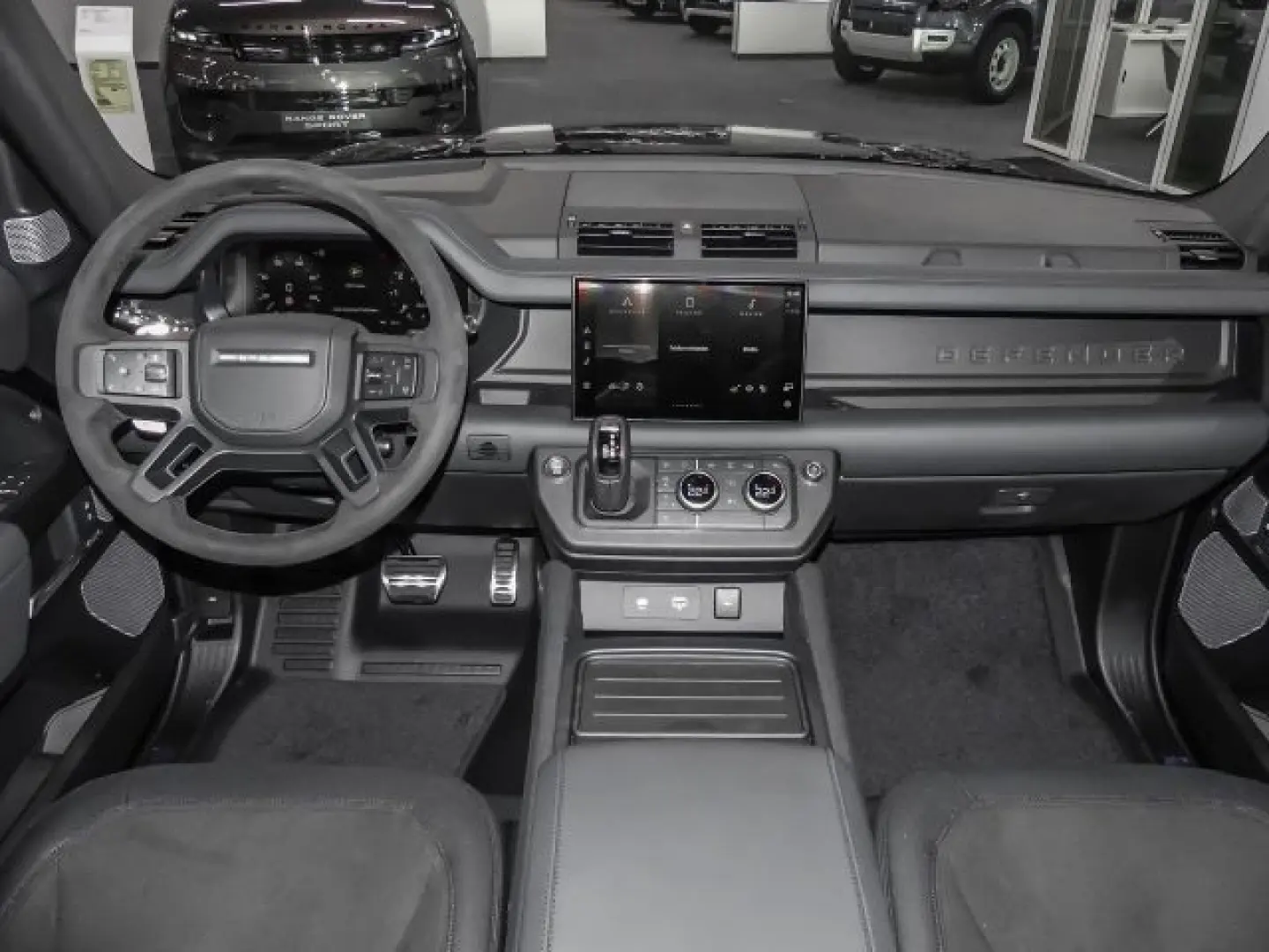 Defender 130 V8 P500 OUTBOUND HUD Luftfederung A