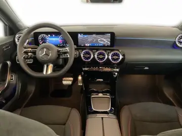 A 200 d Limousine AMG, Night-P, Kamera, Ambiente