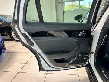 Panamera 4 E-Hybrid Carraraweißmetallic Approved