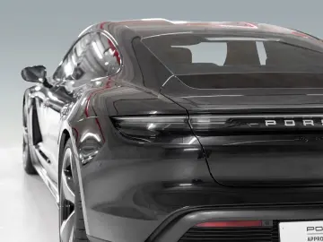 Taycan Turbo S HeadUp Surround View LED-Matrix