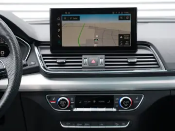 Q5 40 TDI quattro S line PANO NAPPA HEADUP AHK