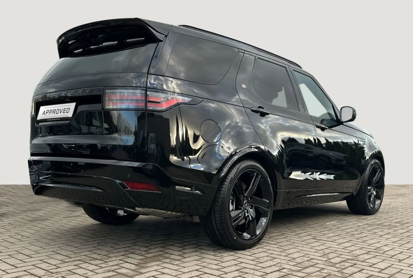 Land Rover Discovery 5 Dynamic HSE D350