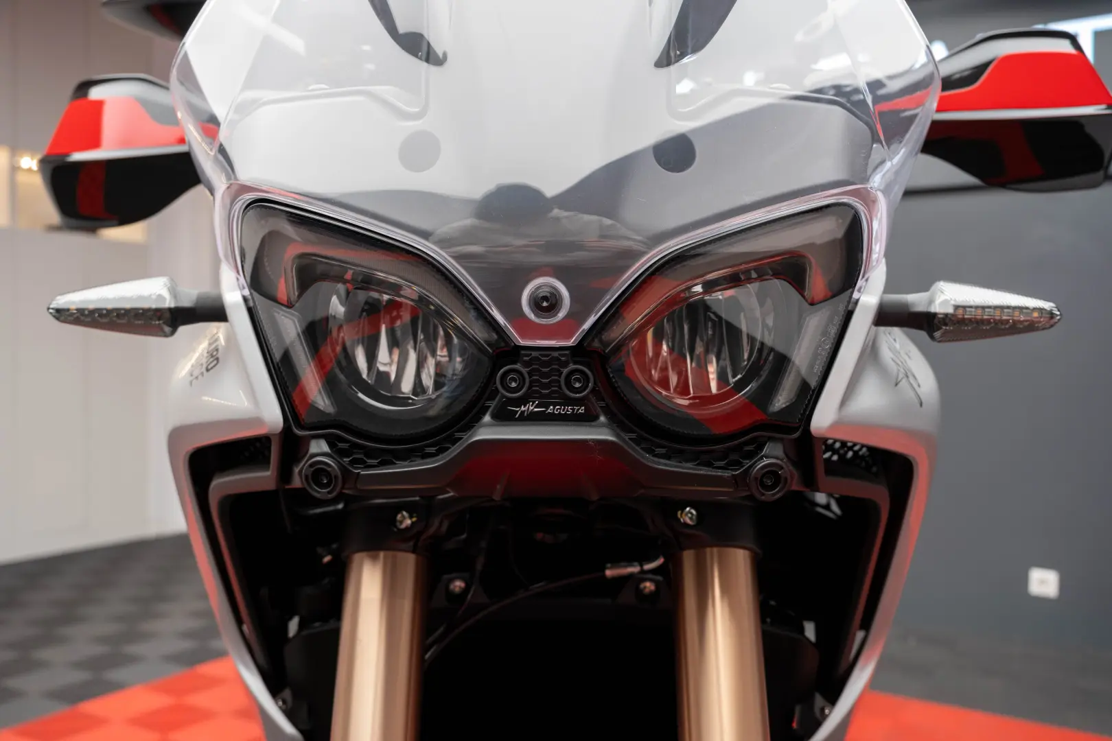 MV Agusta Enduro Veloce