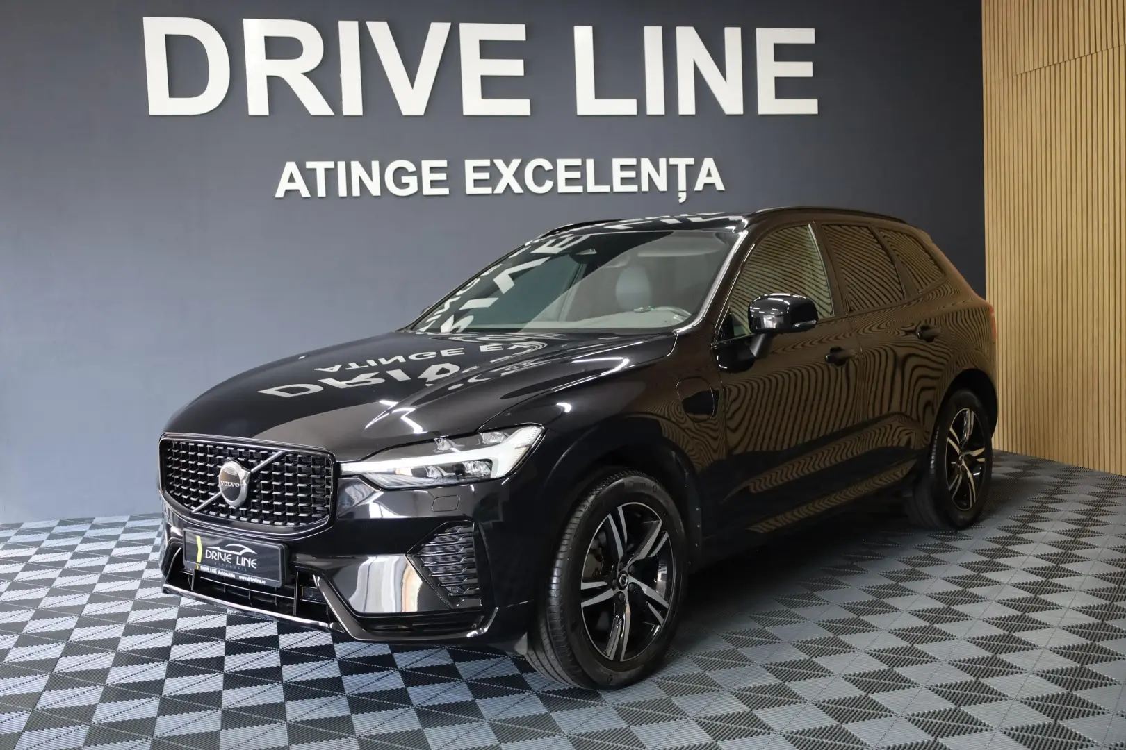 Volvo XC 60 Recharge T6 Twin Engine AWD R-Design