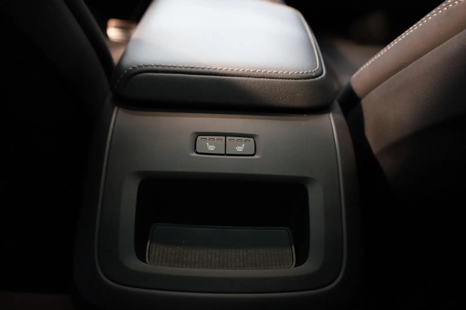 Volvo XC 60 Recharge T6 Twin Engine AWD R-Design