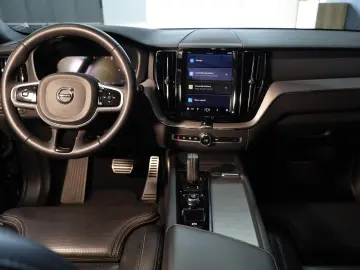 Volvo XC 60 Recharge T6 Twin Engine AWD R-Design