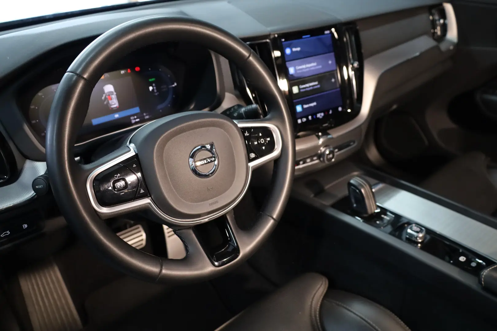 Volvo XC 60 Recharge T6 Twin Engine AWD R-Design