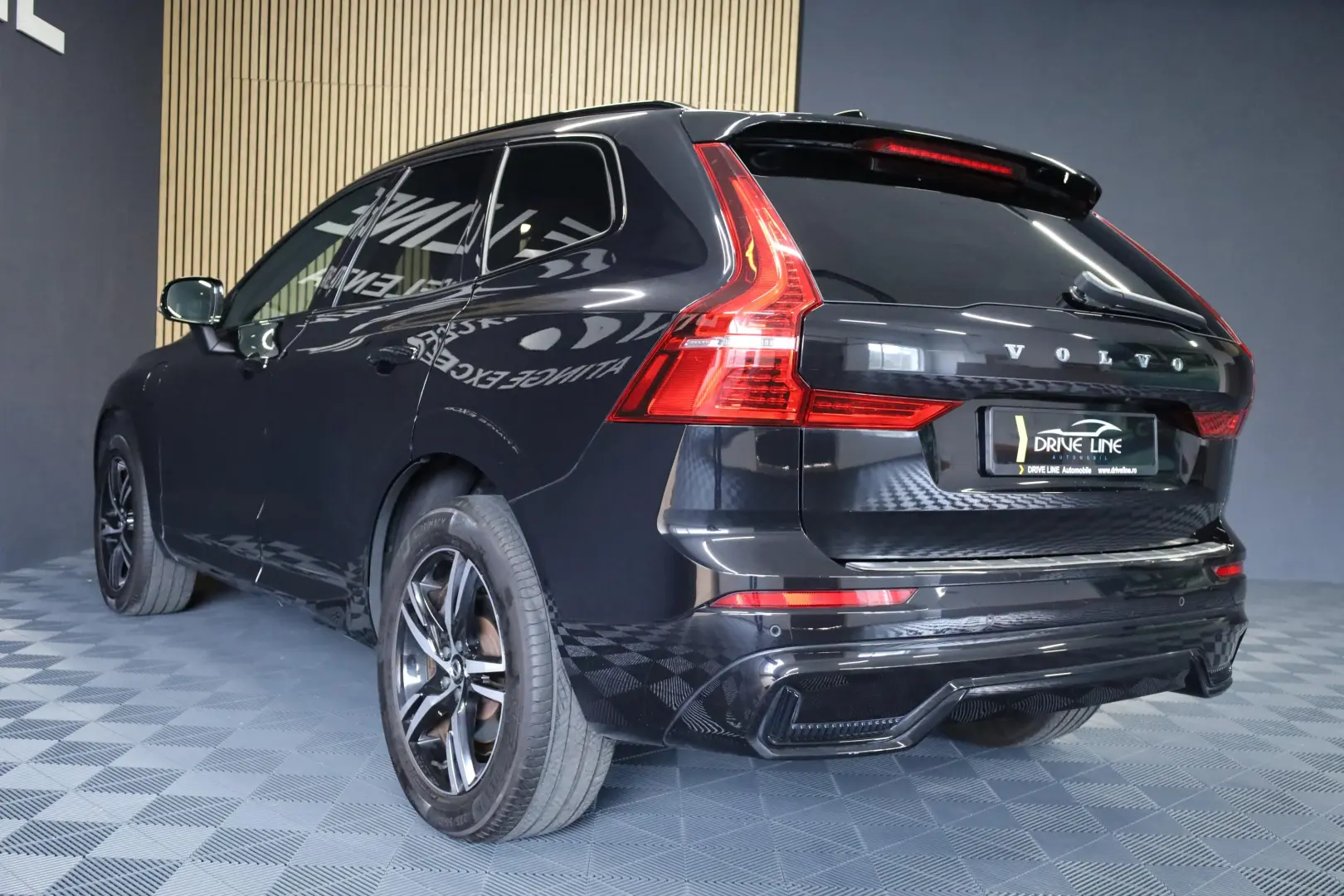 Volvo XC 60 Recharge T6 Twin Engine AWD R-Design