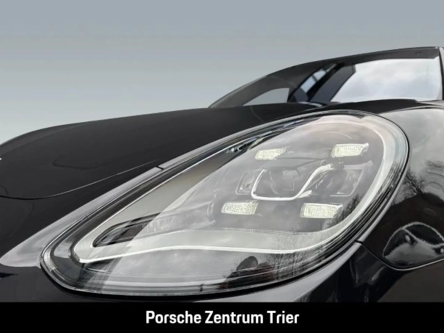 Panamera GTS Sportabgasanlage Surround-View LED