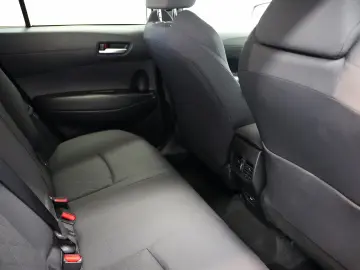 TOYOTA COROLLA CROSS HYBRID DYNAMIC 4X4