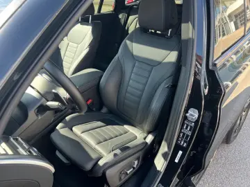 X3 M40i SurView Standh.PanoD.AHK HUD ACC Laser