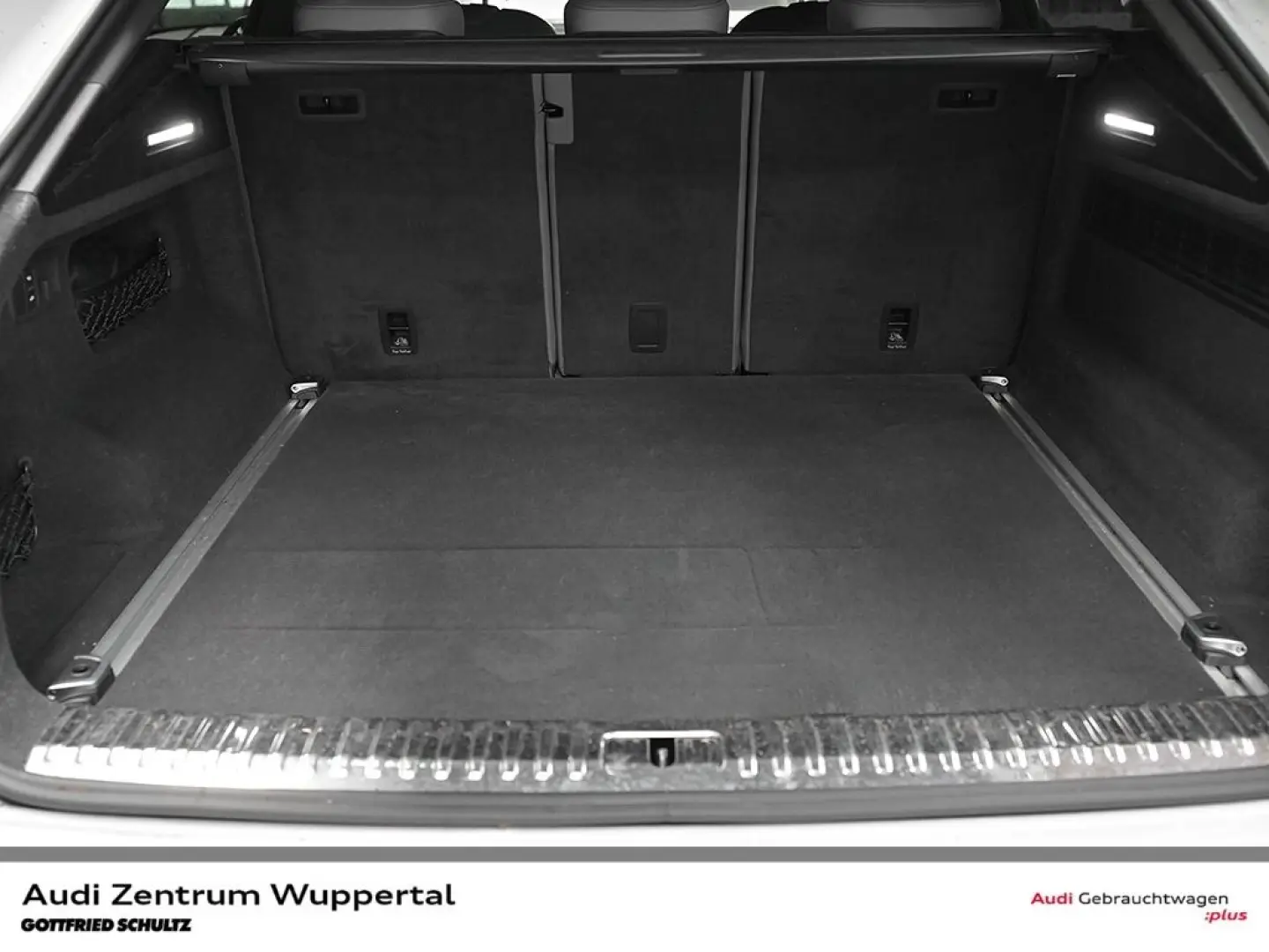 Q8 55TFSI E S-LINE LUFT ALCANTARA KAMERA DAB GAR
