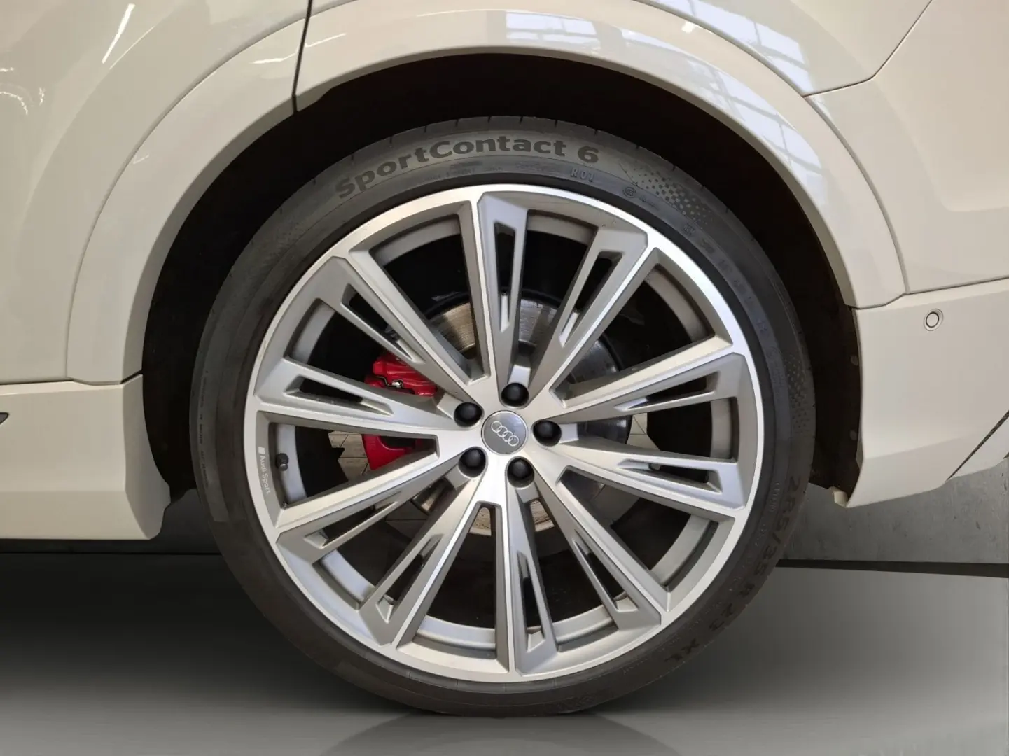 Q8 SUV TFSI e 55 e quattro 280(381) kW(PS) tiptr