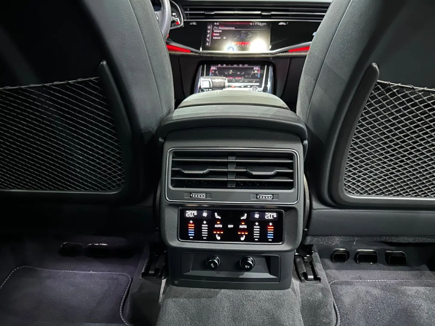 Q8 quattro Competition S Line / Carbon/ Matrix