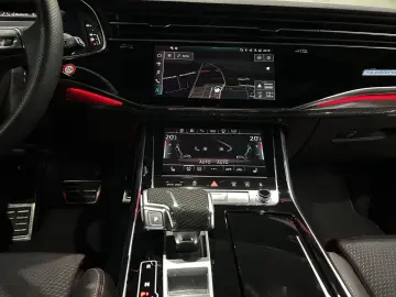 Q8 quattro Competition S Line / Carbon/ Matrix