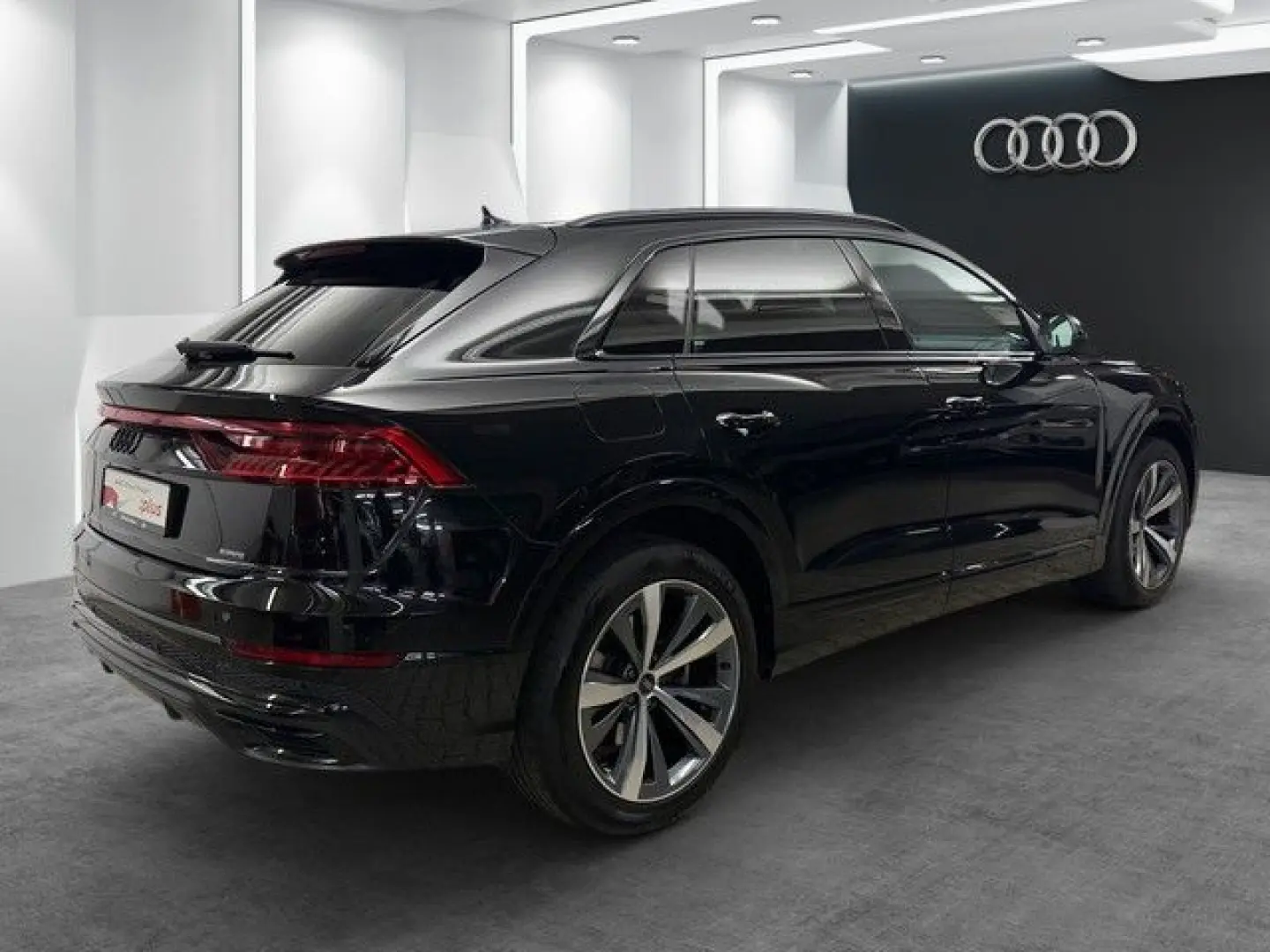 Audi Q8 50 TDI quattro LEDER 2xS LINE HUD B&O