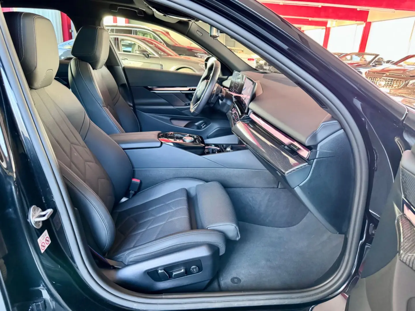 550e xDrive M Sport Pro Pano IconicGlow ACC 360°