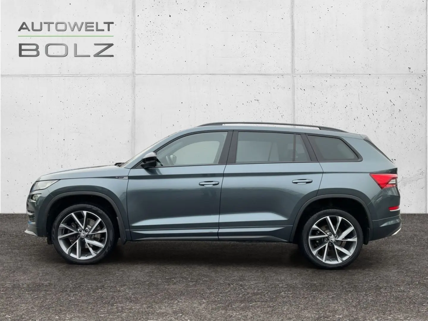 Kodiaq Sportline 4x4 2.0 TDI AHK Navi digiCock M