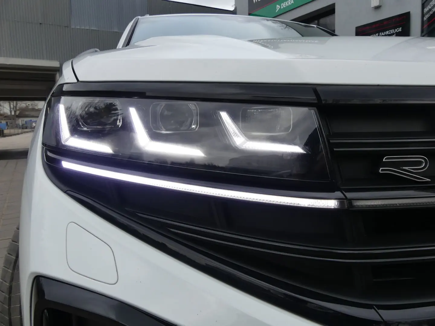 Touareg 3.0 TDI 4Mot R-Line STHZ/MATRIX/HUD/NACH
