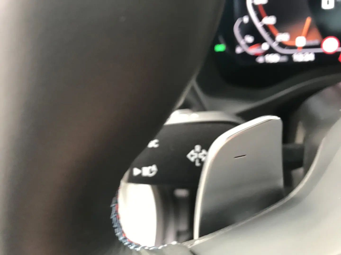 X4 M40i Head-Up HK HiFi DAB LED WLAN Pano.Dach
