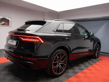Audi Q8 3.0 TDI - S Line - Sport Seats - Panoramic - 360